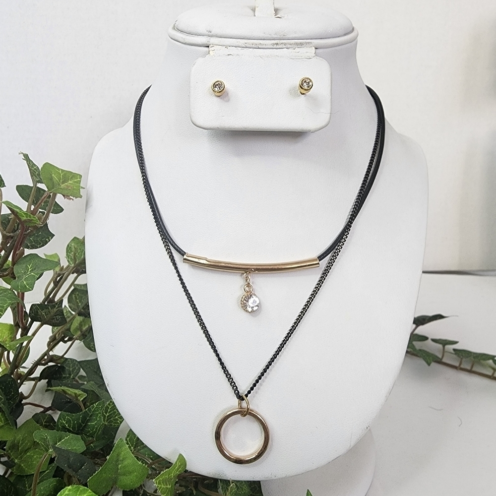 2 Layer Choker Necklace with Stud Zirconia Earrings